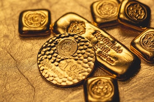 Осторожные золотые торги